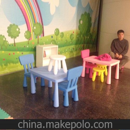 東莞吹塑加工 吹塑幼兒園 戶外休閑桌椅板凳 品種多樣 款式新穎圖片