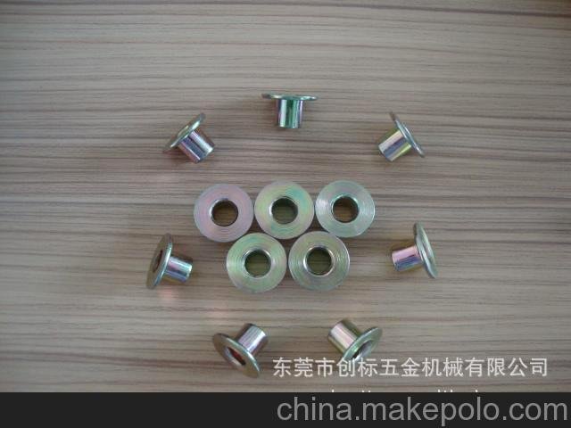 供應(yīng)非標(biāo)異型件：套管，T帽，內(nèi)外牙等圖片